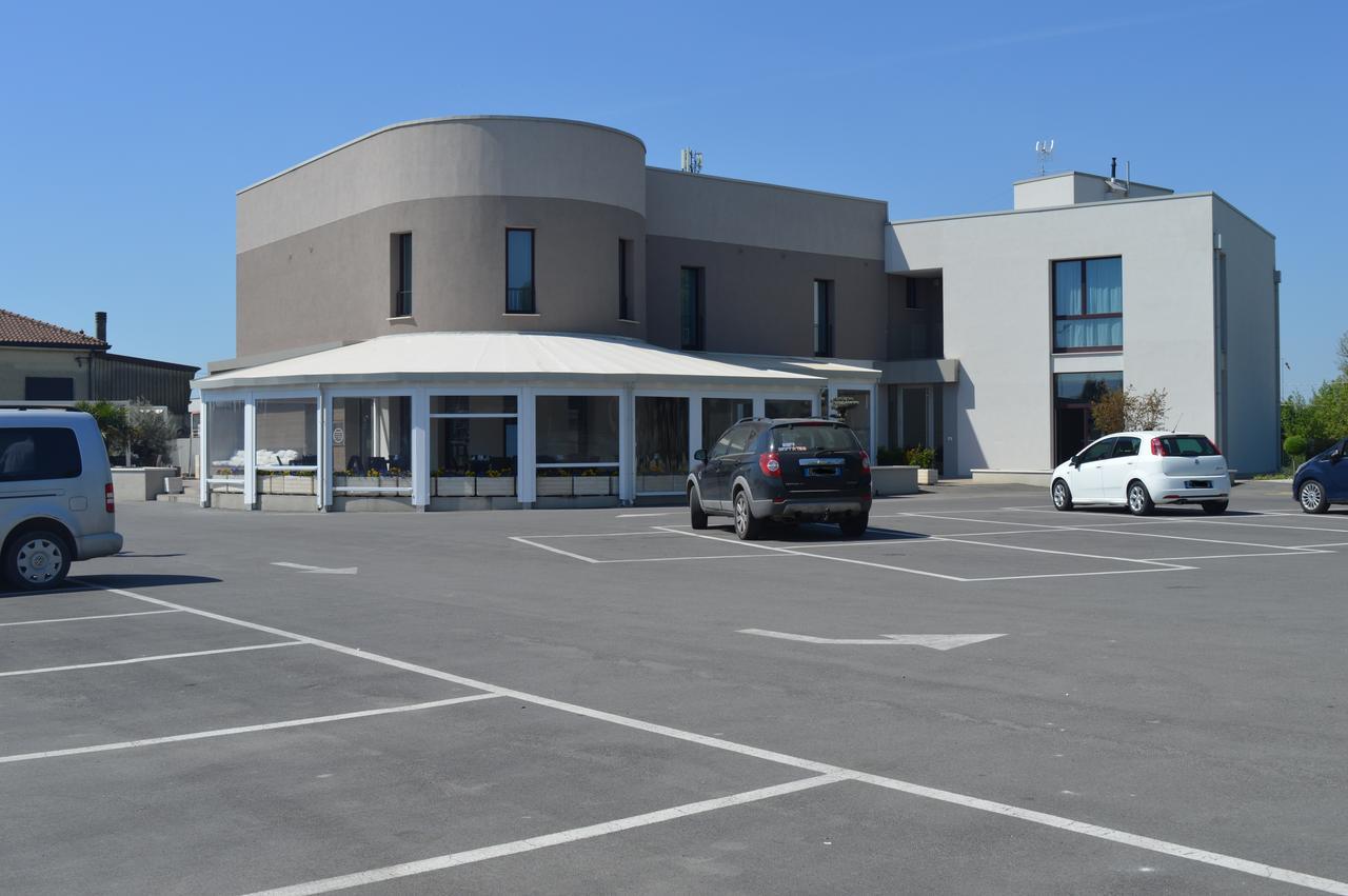 Hotel Enjoy Polesella Exterior foto